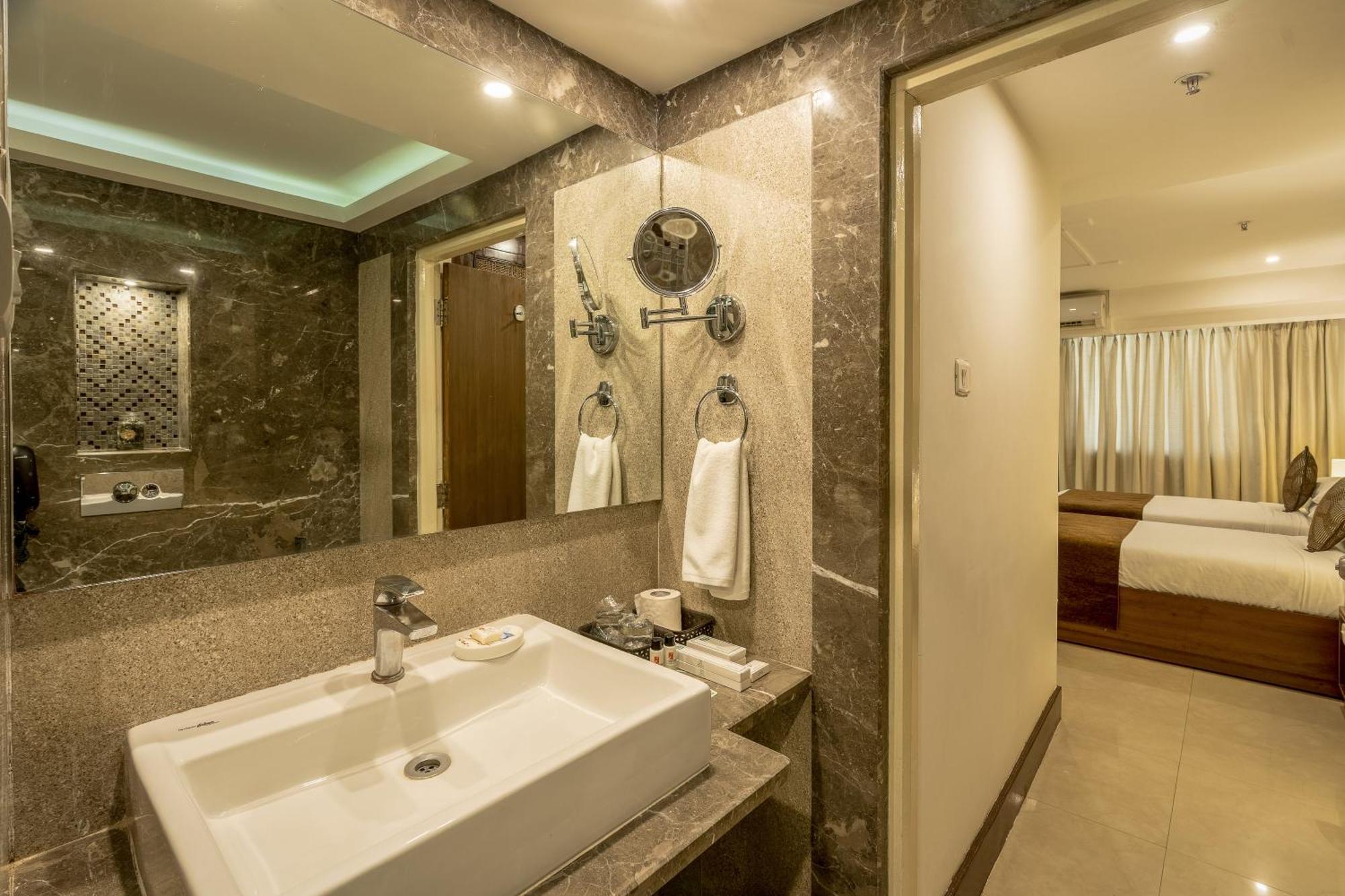 Ivory Tower Otel Bangalore Dış mekan fotoğraf